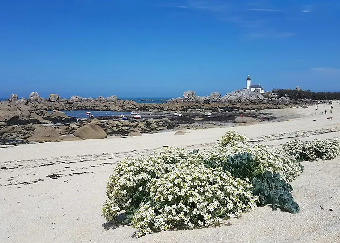 La légende Roc'h ar conq - Centre-ville Brignogan-Plages , 300 m des plages