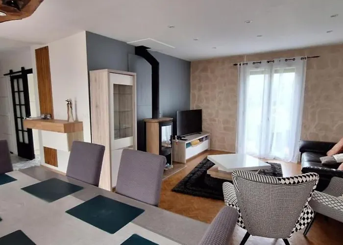 Charmante maison de ville climatisée avec Wifi