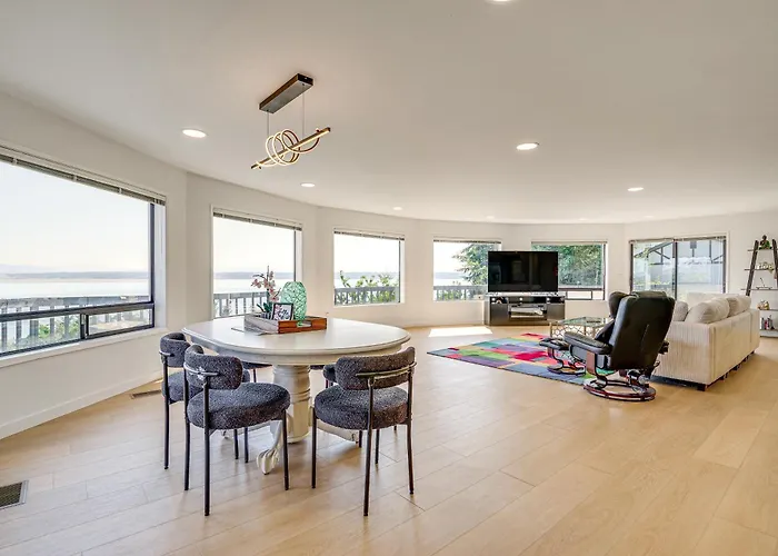Spacious Camano Home W/ Hot Tub & Water Views!