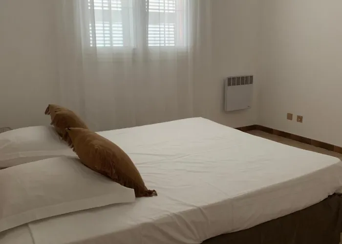 Appartement spacieux avec vue mer