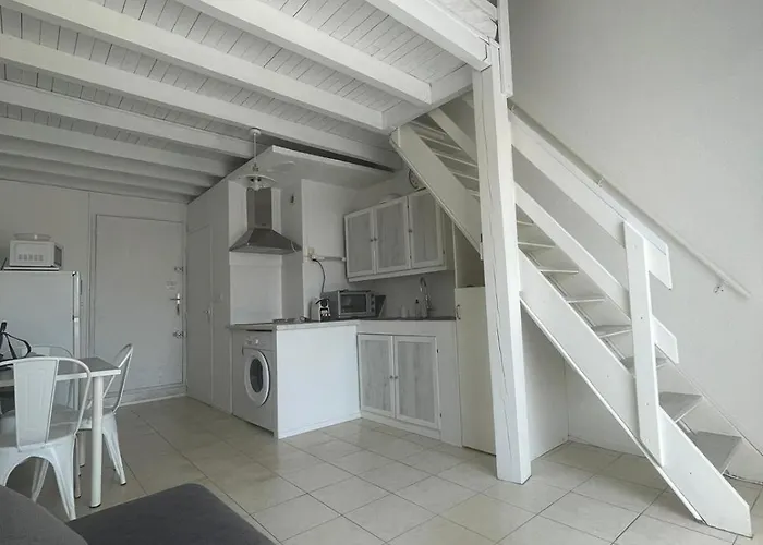 Studio mezzanine 32 m2 Port La Nouvelle Quartier des Lacs proche plage