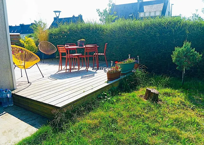 Superbe T3 terrasse et jardin centre bourg
