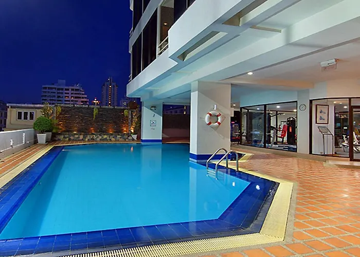 Hotels With Four Stars Tai Pan