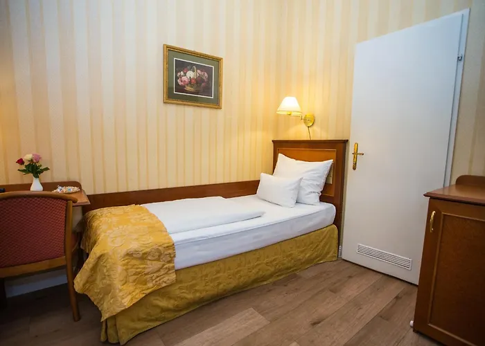 Pension Opera Suites I Self Check In