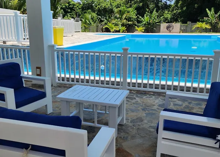 Bella Villa Room With Large Pool And Close To Beach