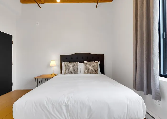  Little Prince Rooms-Old Montreal