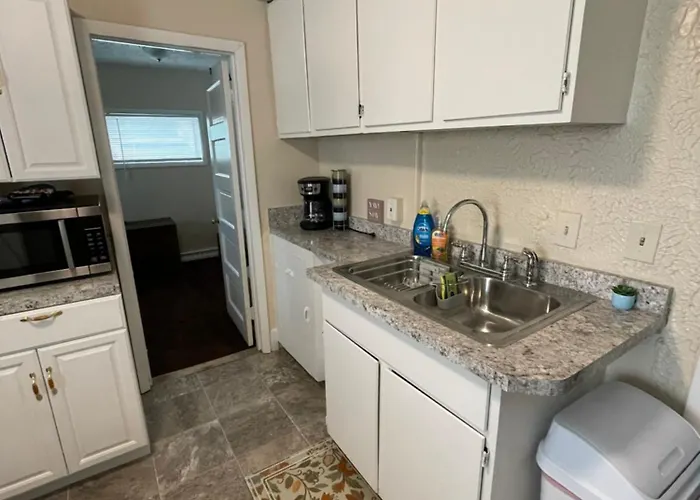 Magnolia Apt 2