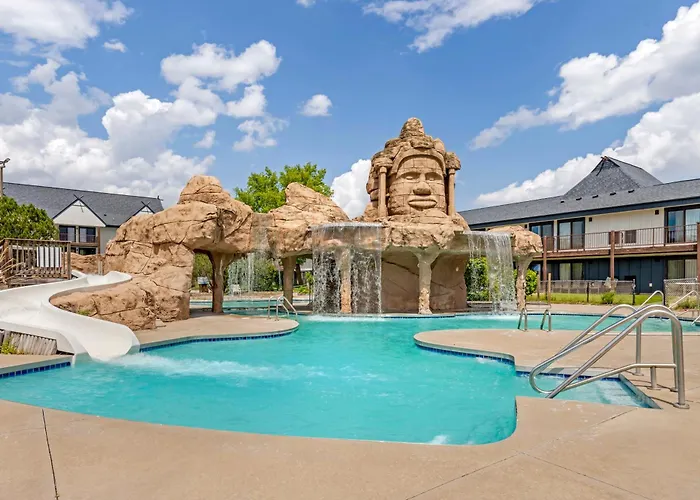 Polynesian Hotel & Suites