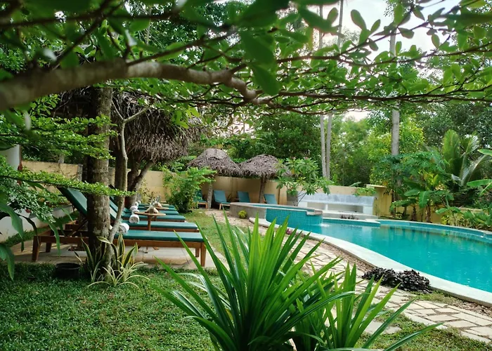 Marari Beach Bungalow Resort Alleppey