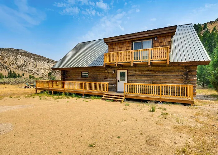 Riverfront Montana Log Cabin W/ Mountain Views!