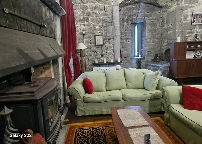 Ballindooley Castle