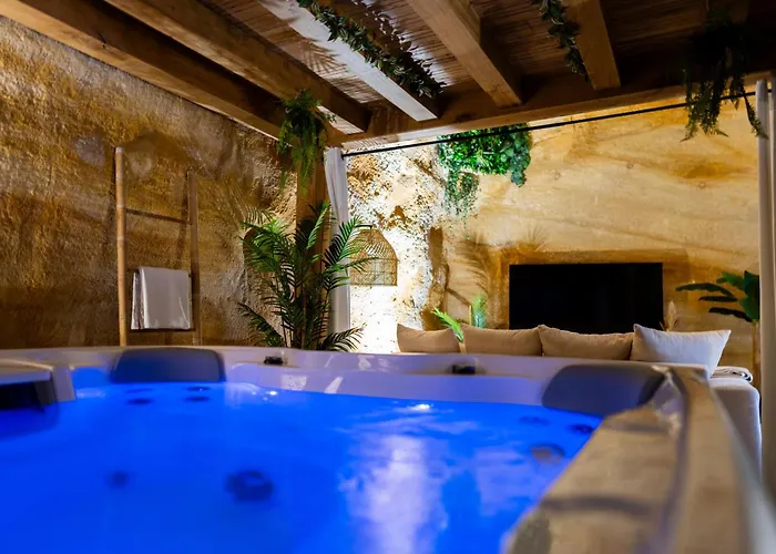 Suite troglodyte&spa privé - Luxe et détente