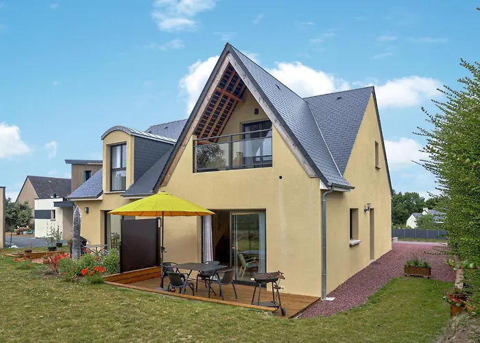 Cozy Home In Gouville-Sur-Mer With Wifi