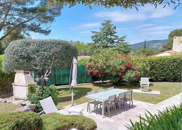 Gîte LES PINS climatisé piscine chauffée jardin