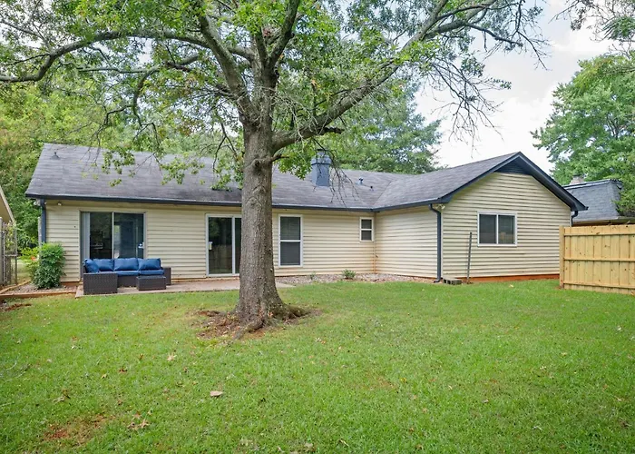 Family & Dog Friendly 4Bd-3Ba In Stone Mountain