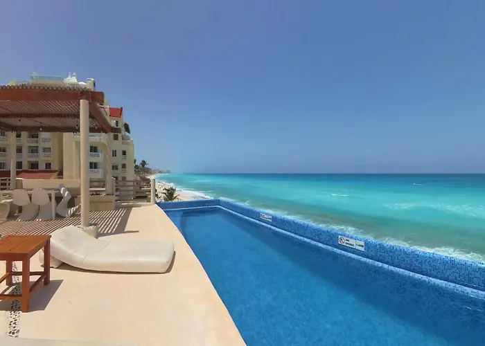 Cancun Plaza Sea View
