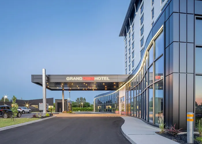 Cheap hotel: Grand Hotel Times Levis