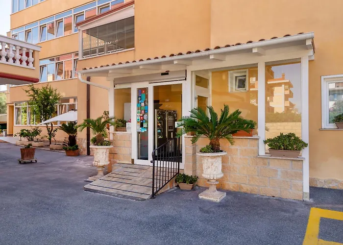 Hotel 3 stelle: Hotel De La Ville Relais