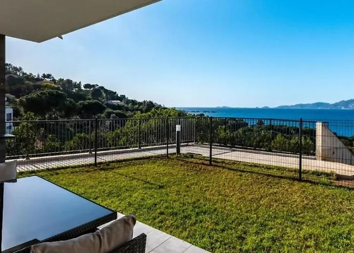 Les Rivages de Stagnola Appartement T3 vue mer et montagne plage 200m climatisé