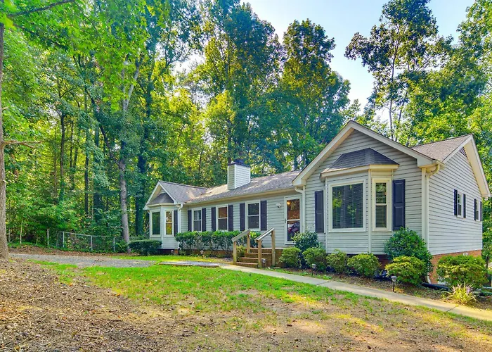 Private Yard & Deck: High Point Home Base!