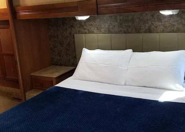 Farm Inn - Rv Farm Stay With Ocean Views