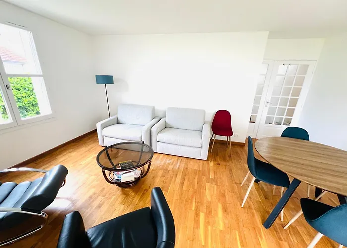 Appartement standing avec jardin, 4 personnes, stratégiquement situé