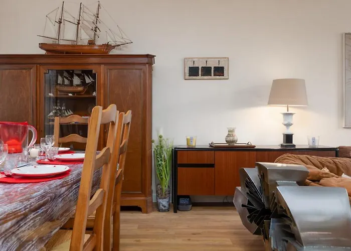 Splendide maison de maître à 50m du port et 100m de la plage