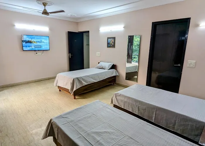 Hostel: Happy Nest Hostel And Pg