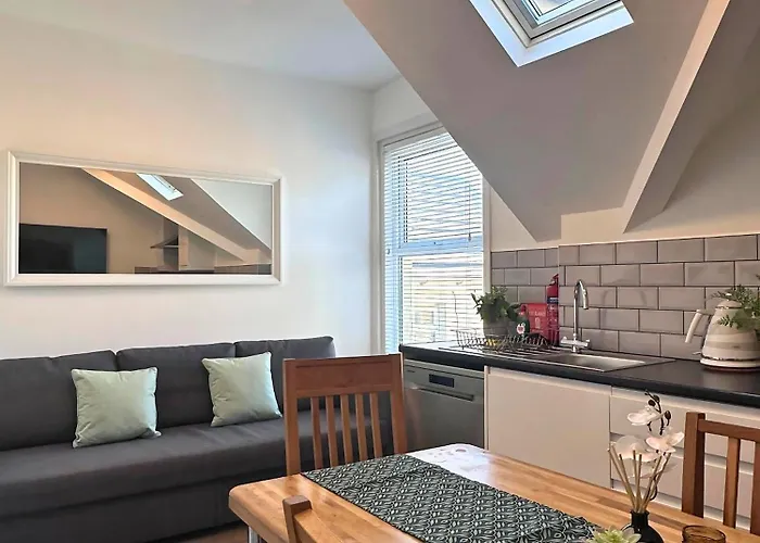 Granada Apartments At Pleasure Beach