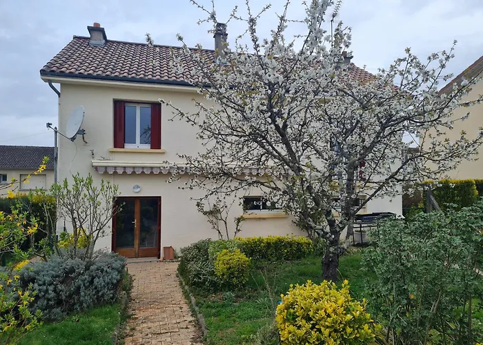 logement cosy au coeur d'oradour