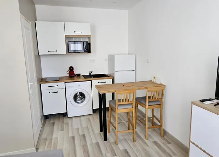 Chez Home
