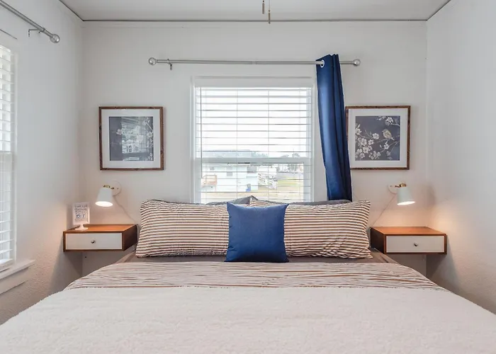 #Stayinmydistrict Bluebird Cottage Coos Bay