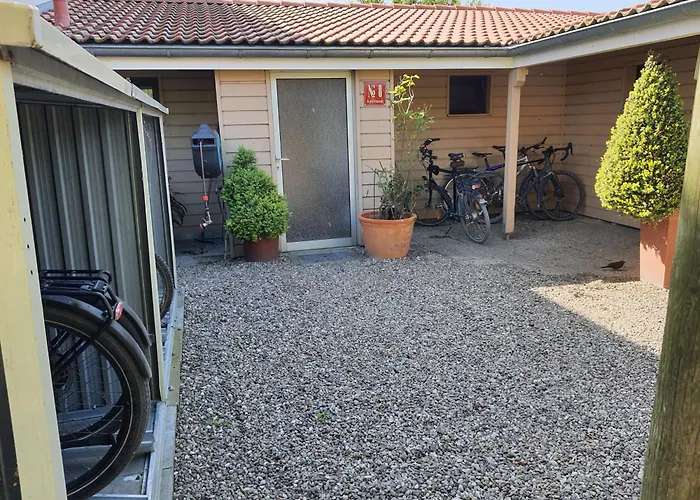 3-Sterne-Hotel: Haus Achtern Diek in erster Reihe am Meer