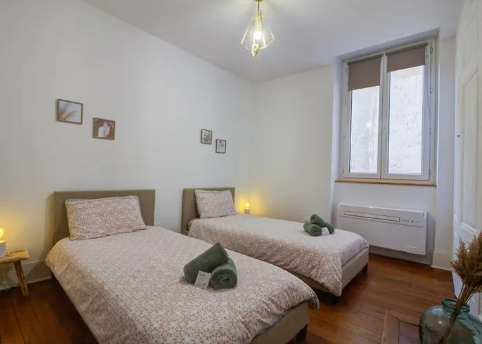chez lulu-La salle de jeux-3 chambres-5pers-cnpe bugey