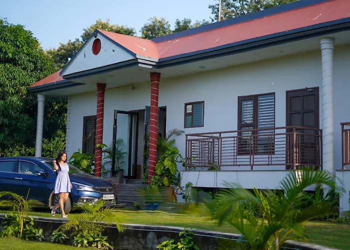 Private Villa: Alaya Stays 5 Bhk Pet Friendly With Pvt Pool - Ashirwad Farms