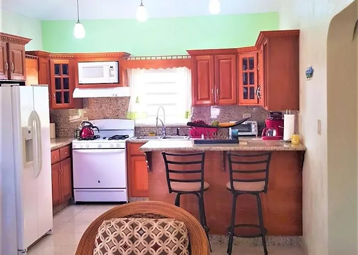 Island Paradise Apartments