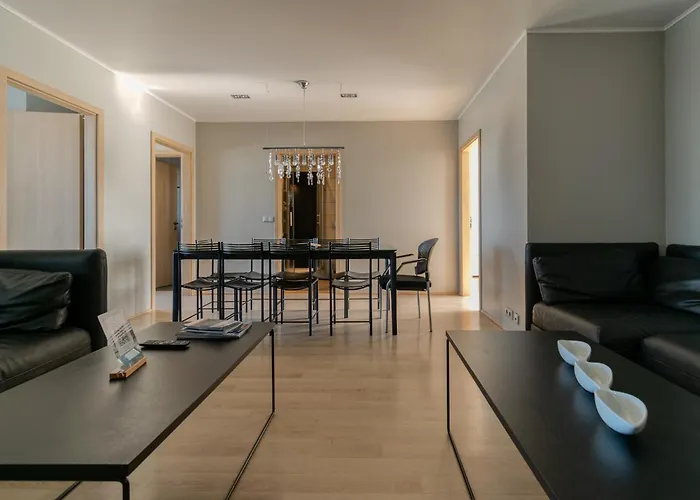 Mani Apartments By Heimaleiga