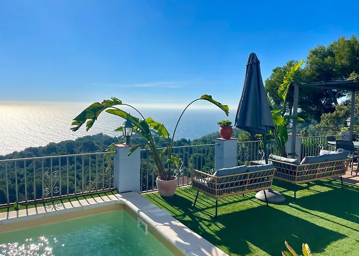 LA CASA BLUE , Mediterranean Boutique-Villa in Santa Cristina Beach