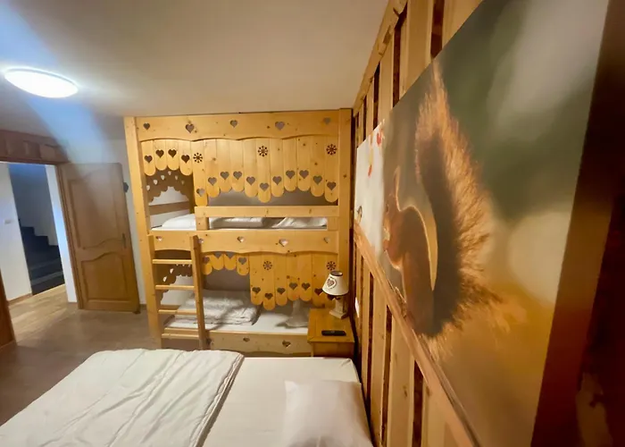 Hôtel accueillant les animaux: Chalet SPA Le Diamant Nathalie MN La Rouge