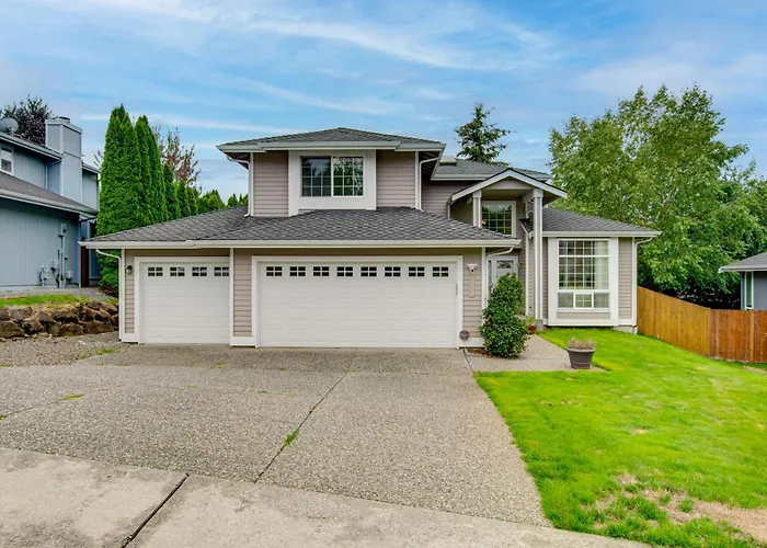 Washington Retreat W/ Yard - Near Seattle!