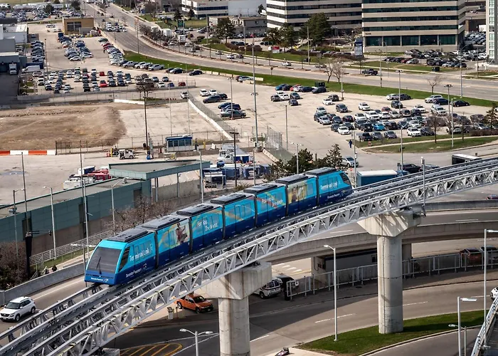 Jacuzzi hotel: Sheraton Gateway Hotel In Toronto International Airport