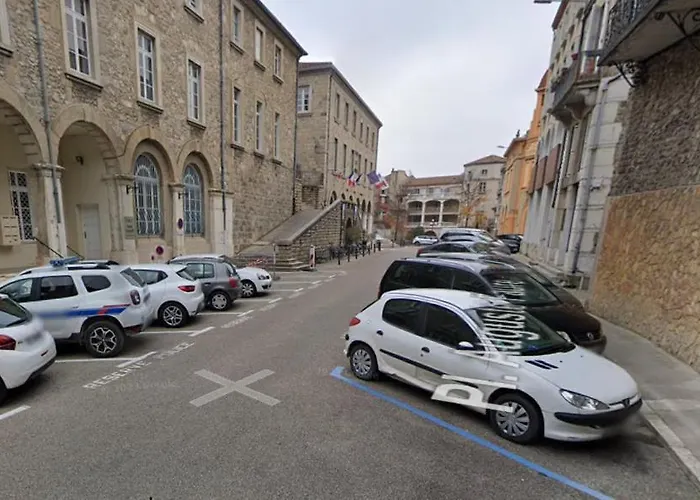 La Maison du Château au calme et centrale