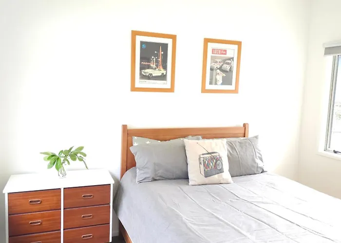 Stylish Seabreeze Getaway
