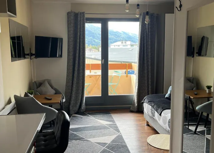 Studio aux pieds des montagnes