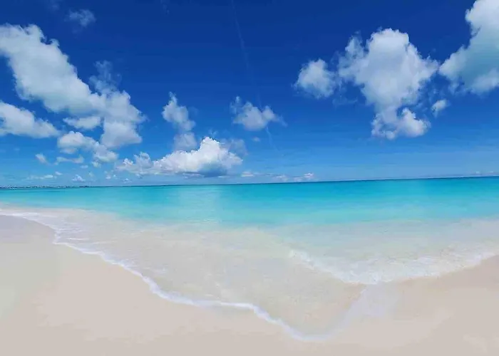 King Bedroom Suite At Paradiseonevilla Turks And Caicos Islands