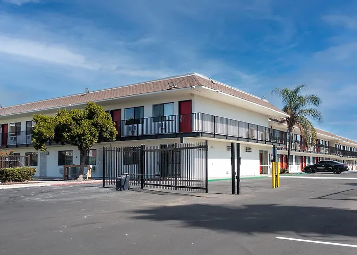 Econo Lodge Stockton Near I-5 Fairgrounds