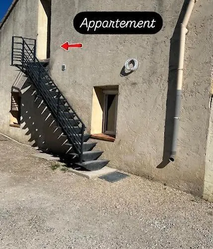 Spacieux studio 2 à 3 personnes avec parking au pied du Ventoux km Zéro