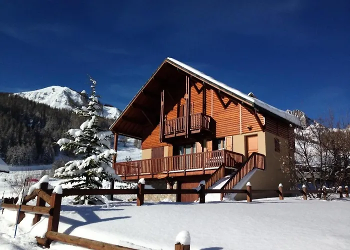 Chalet Crocus - Magnifique chalet aux pieds des pistes au cœur de la station de Réallon 10 à 12 couchages CHALCROCUS MAE-9031