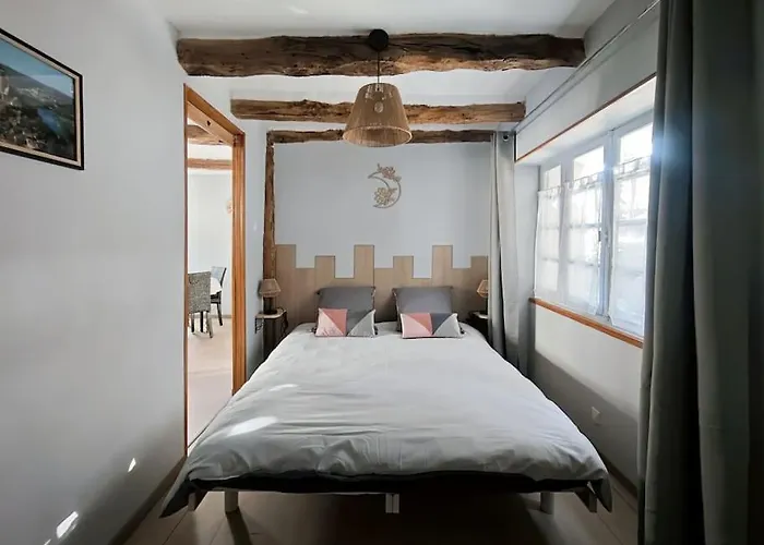 Gîte Uros Terrasse avec spa
