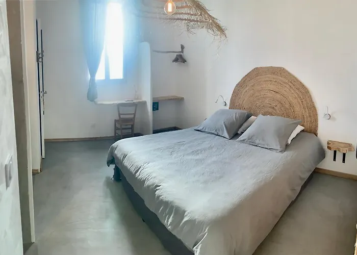 xenónas appartement avec petite piscine privée